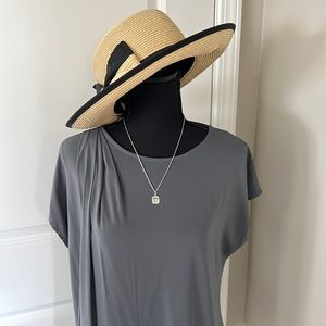 Banana Republic Women's Grey Solid Cap Sleeve Blouse